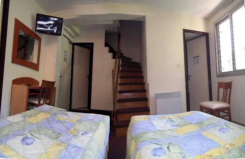 Hotel Saint Georges Лурд 3*,
