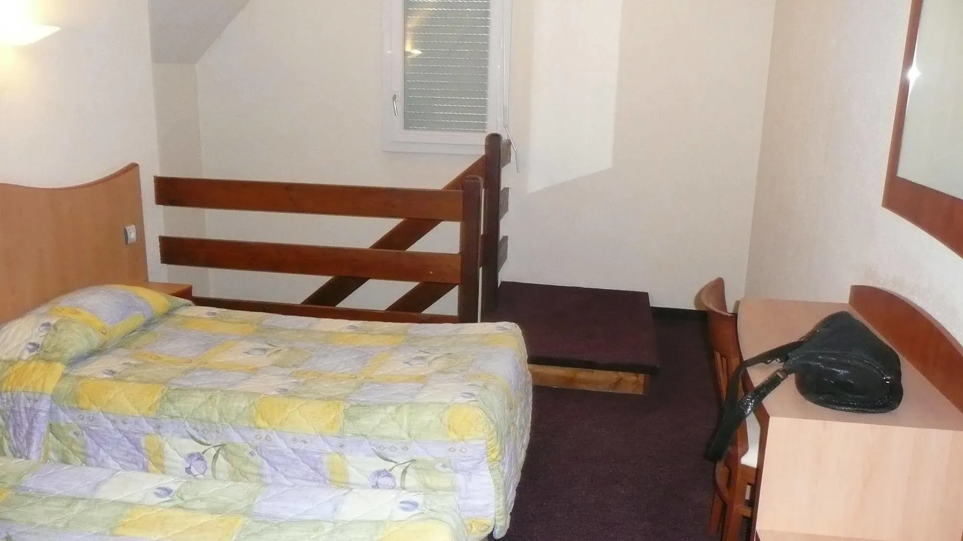 Hotel Saint Georges Лурд 3*,
